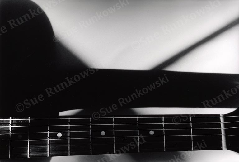 image of a guitar